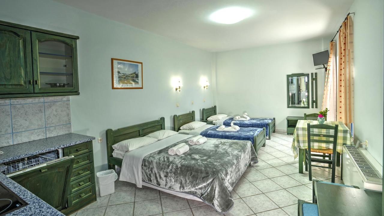 Hotel Zeus Karystos  Exteriér fotografie